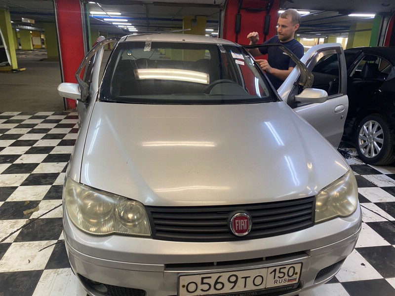 Замена лобового стекла Fiat Albea