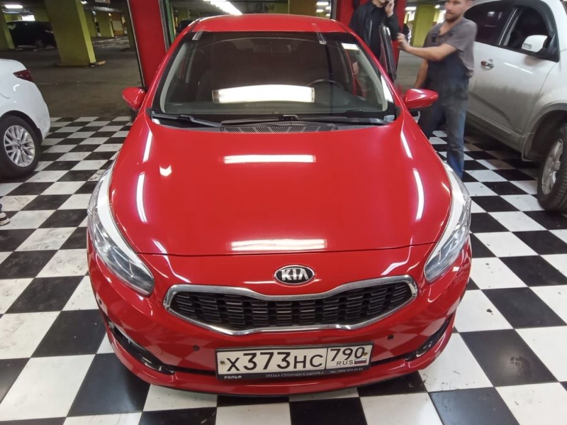 Замена лобового стекла Kia Ceed