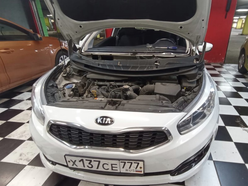 Замена лобового стекла Kia Ceed
