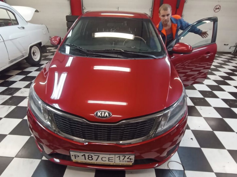 Замена лобового стекла Kia Rio