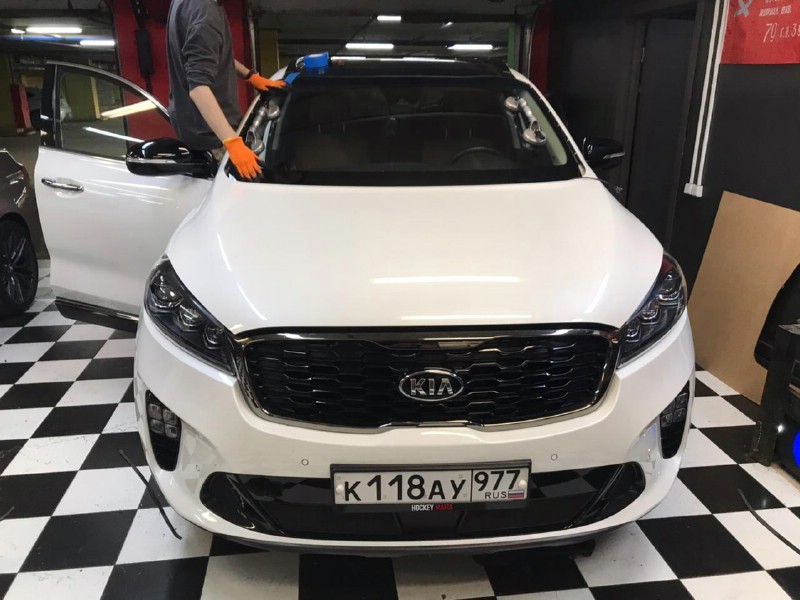 Замена лобового стекла Kia Sorento Prime