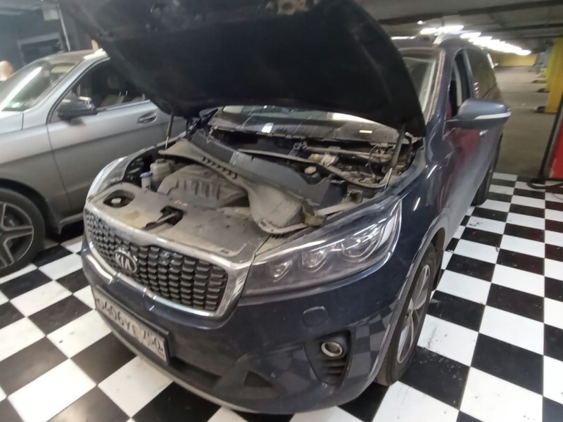Замена лобового стекла Kia Sorento Prime