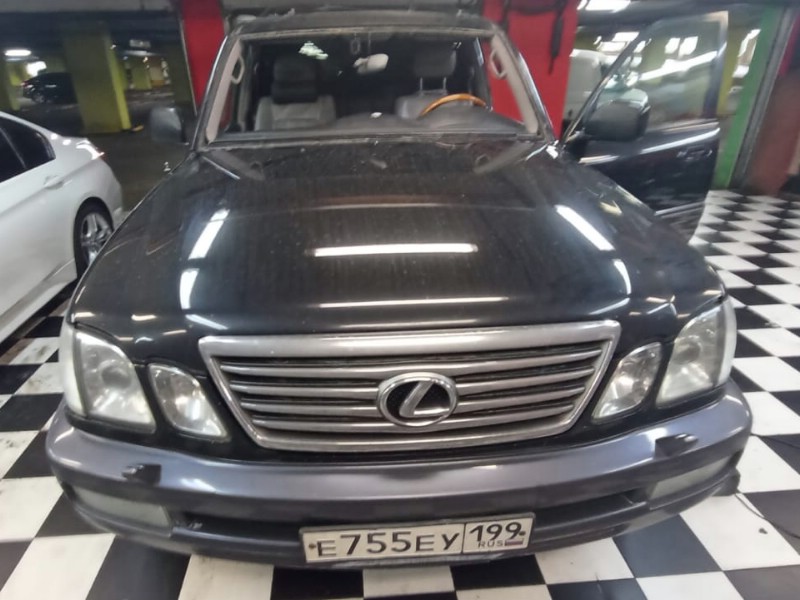 Замена лобового стекла Lexus LX 570