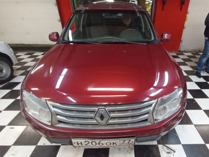 Замена лобового стекла Renault Duster
