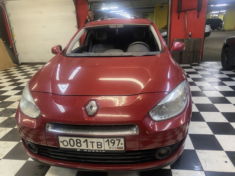 Замена лобоовго стекла Renault Laguna