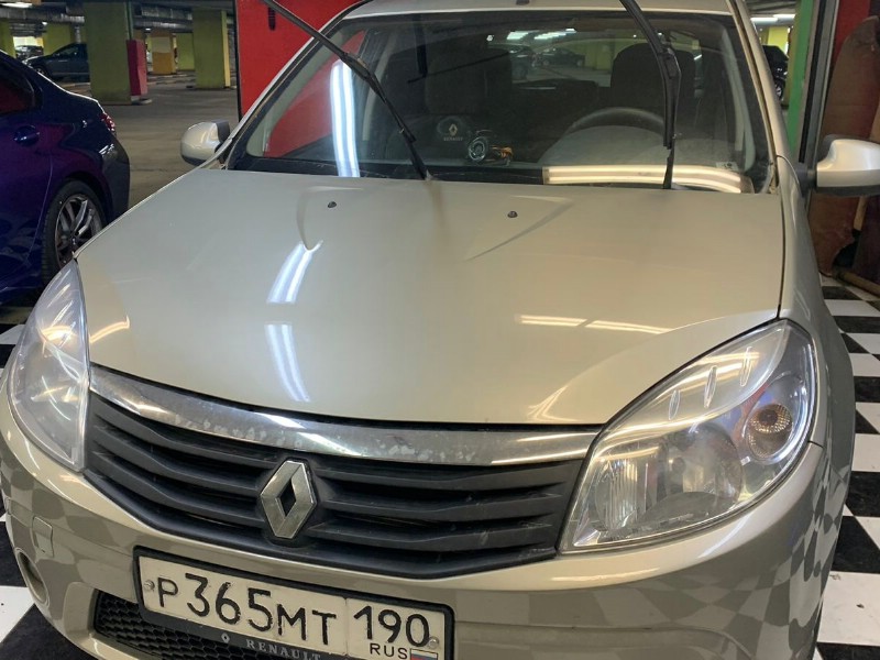 Замена лобового стекла Renault Sandero