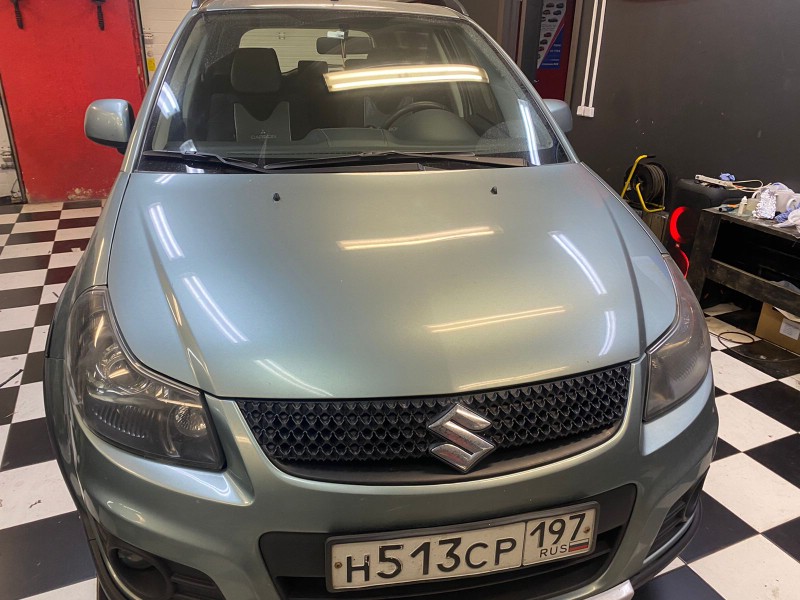 Замена лобового стекла Suzuki SX4