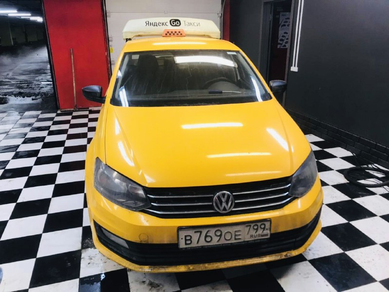 Замена лобового стекла Volkswagen Polo V 4D