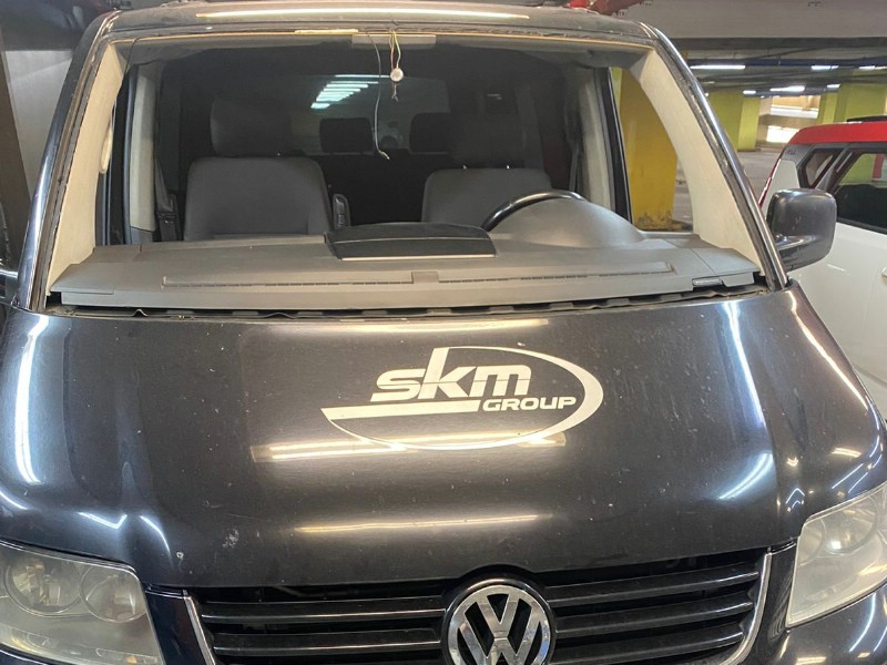 Замена лобового стекла Volkswagen Transporter T6
