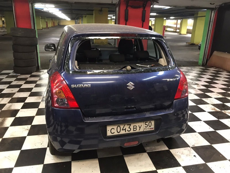 Замена заднего стекла Suzuki Swift